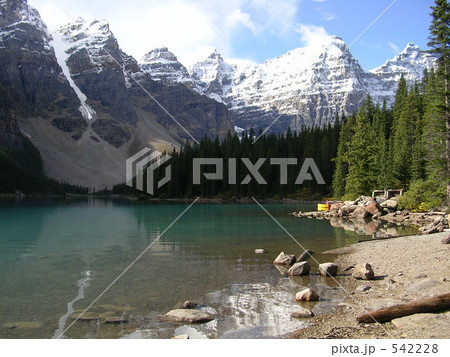 モレイン湖とテンピークス モレイン湖とテンピークス 542228
