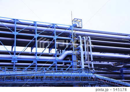 工場のパイプ 545178