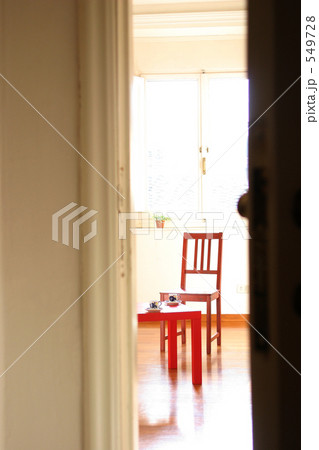 温かな部屋 549728