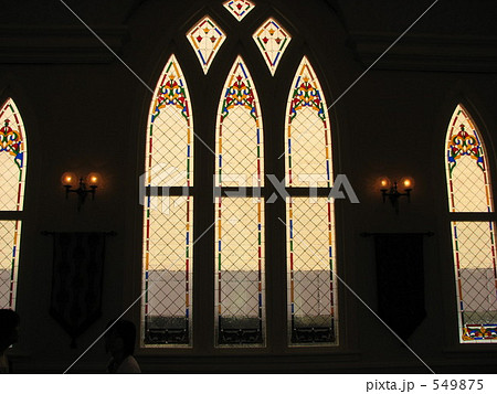 こんな教会で結婚式をしたい カナダの教会の窓の写真素材