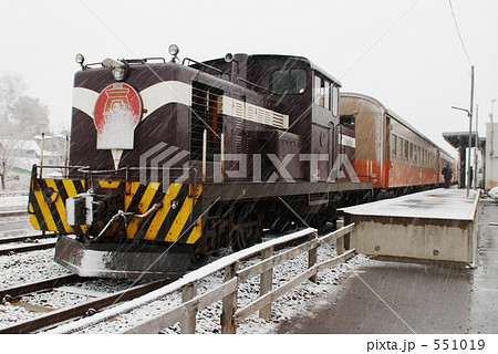 ストーブ列車 吹雪の中 ストーブ列車 吹雪の中 551019