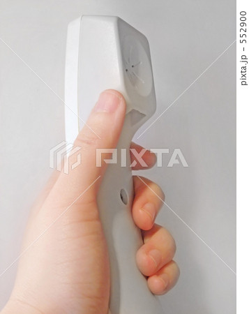 受話器を取る 552900