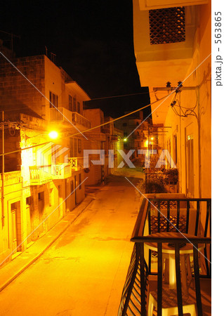 マルタ　ゴゾ島　マルサルフォーンの夜景 563865