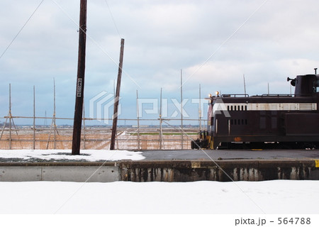 津軽飯詰駅のストーブ列車 564788