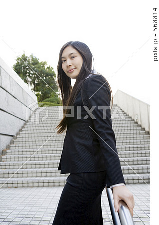 ビジネスウーマン ビジネスウーマン 568814