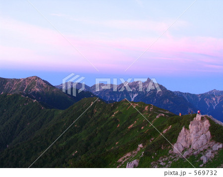 早朝の槍ヶ岳 早朝の槍ヶ岳 569732