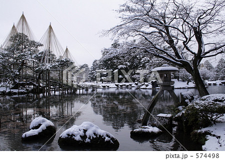 冬の兼六園 574498