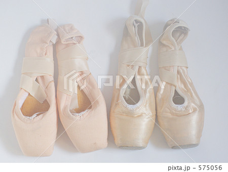 バレエシュ－ズ 575056