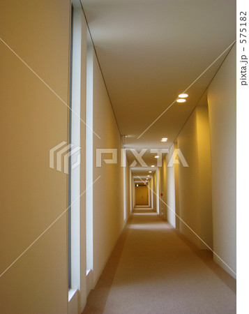 長い長い廊下 長い長い廊下 575182