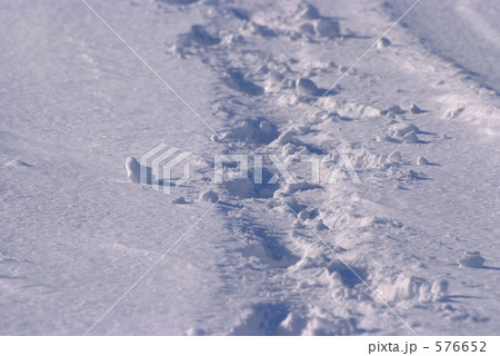 雪道 あしあと 雪道 あしあと 576652