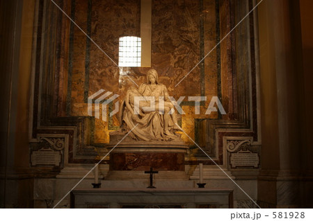 キリストを抱く聖母 キリストを抱く聖母 581928