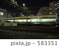 583351