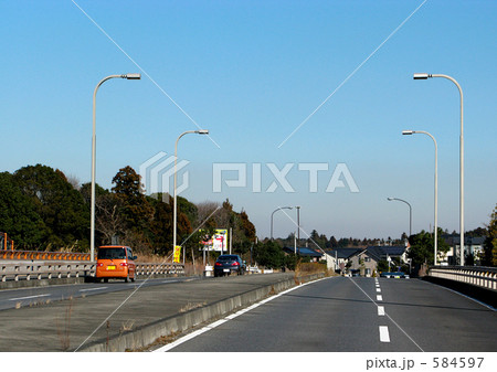 住宅街へと続く道 584597