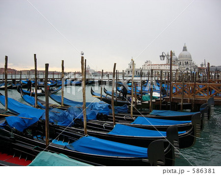 ベニスの船着場 ベニスの船着場 586381