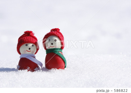 赤いキャップの人形 586822