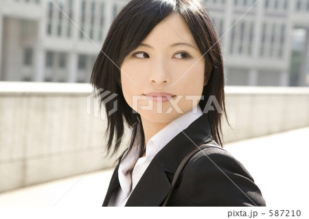 ビジネスウーマン ビジネスウーマン 587210