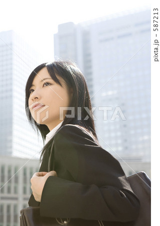 ビジネスウーマン ビジネスウーマン 587213