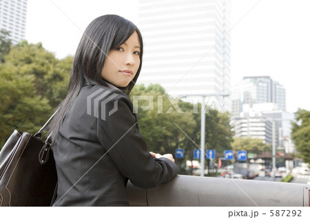 ビジネスウーマン ビジネスウーマン 587292