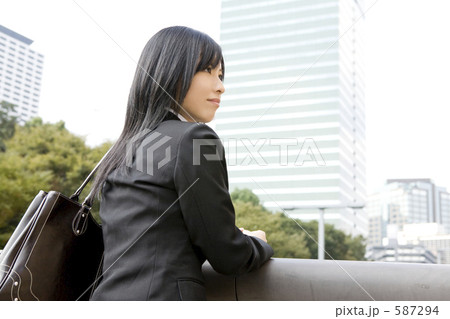 ビジネスウーマン ビジネスウーマン 587294