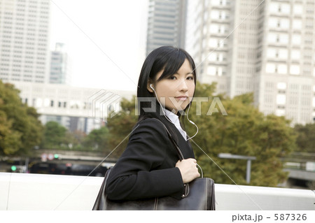ビジネスウーマン ビジネスウーマン 587326