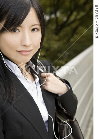 ビジネスウーマン ビジネスウーマン 587339