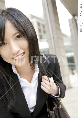 ビジネスウーマン ビジネスウーマン 587363