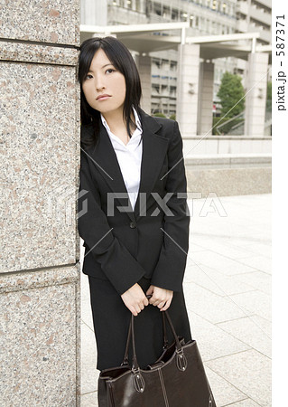 ビジネスウーマン ビジネスウーマン 587371