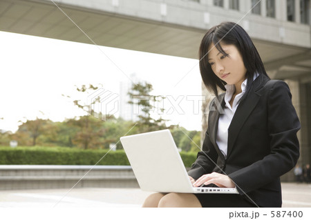 ビジネスウーマン ビジネスウーマン 587400