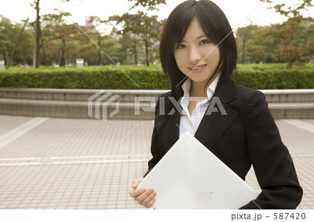 ビジネスウーマン ビジネスウーマン 587420