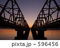 596456