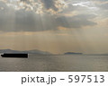 597513