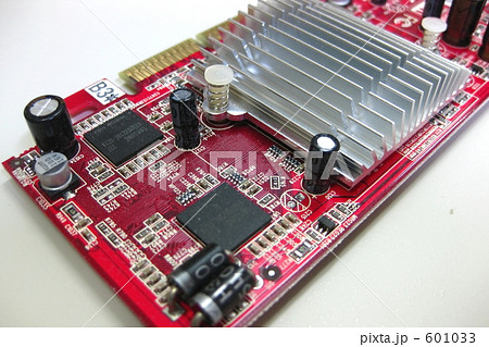 赤いけど３倍速くはない 601033