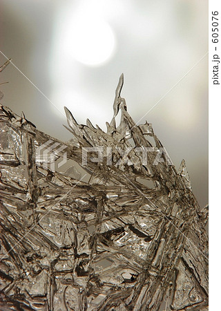氷の結晶 605076