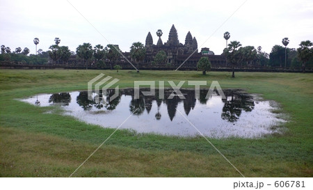 水面にも移る世界文化遺産 水面にも移る世界文化遺産 606781