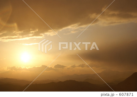 夕焼け 607871