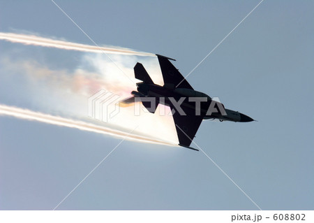 Ｆ－２Ｂ　機動飛行 608802