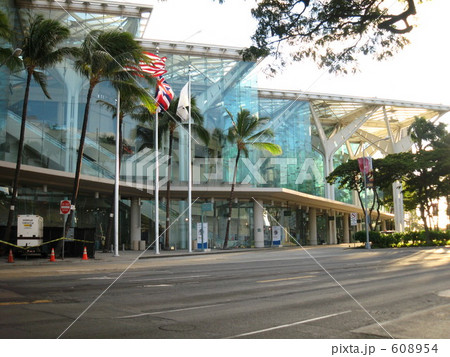 ハワイ　オアフ島　アラモアナ国際展示場 608954