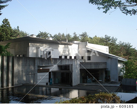 宮沢賢治記念館の水庭 609165