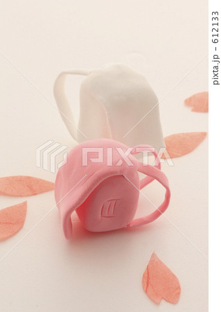 ランドセルと花びら 612133