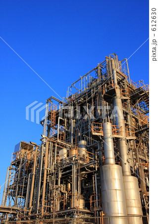 夕暮れの工場 612630