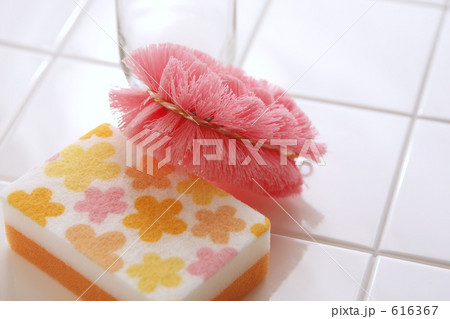 たわしとスポンジ 616367