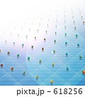 618256