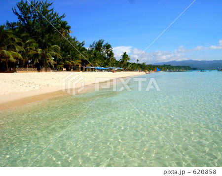 ボラカイの透明な海 620858