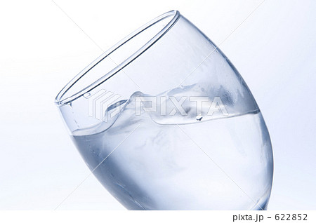 グラスの水 622852