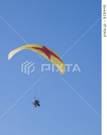 真冬のパラグライダー(縦) 真冬のパラグライダー(縦) 626446