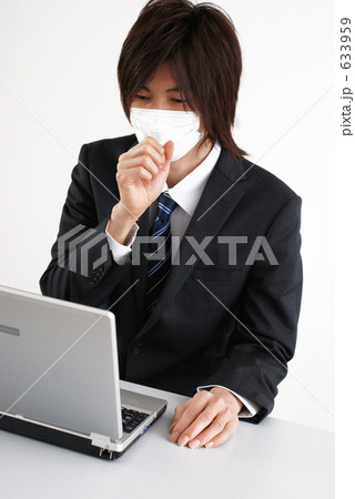 マスクの男性 633959