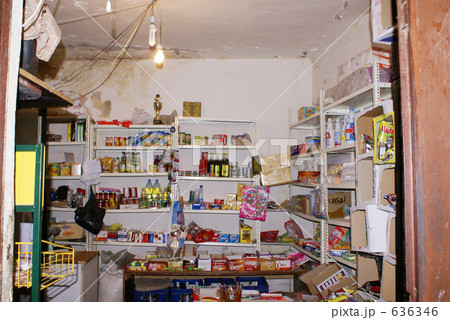難民キャンプ内店舗内風景 636346