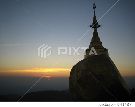 ゴールデンロック 641437