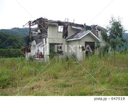 野垂れ死にの家の写真素材