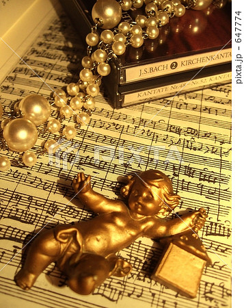 バッハの自筆譜／真珠の音を掴める天使 647774